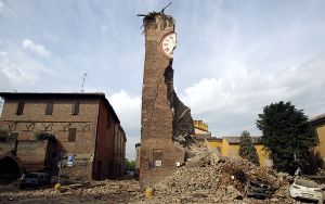 b_300_200_16777215_00_images_stories_images_gestion_italie_monument_seisme_200512.jpg